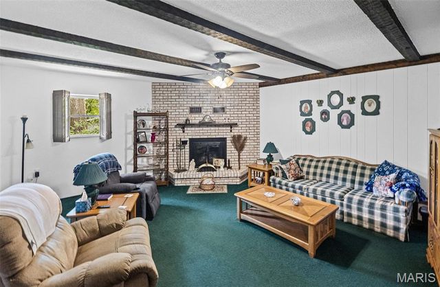 156 Crest Haven Drive, Belleville, IL 62221
