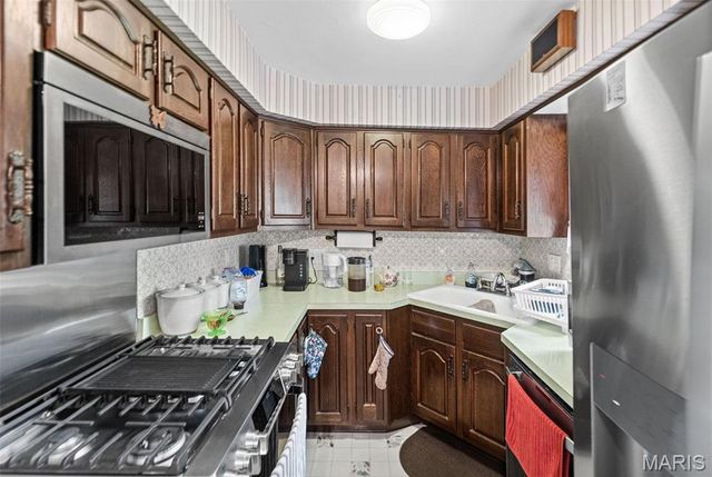 156 Crest Haven Drive, Belleville, IL 62221