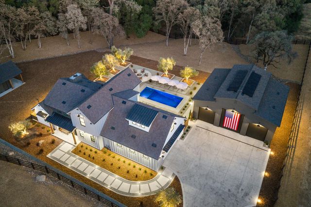 22828 Cameo Dr, Grass Valley, CA 95949