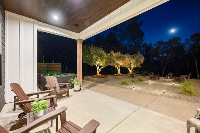 22828 Cameo Dr, Grass Valley, CA 95949