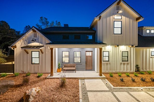 22828 Cameo Dr, Grass Valley, CA 95949