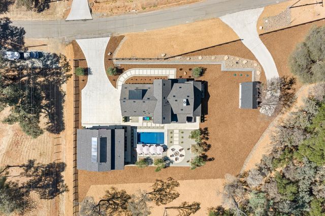22828 Cameo Dr, Grass Valley, CA 95949