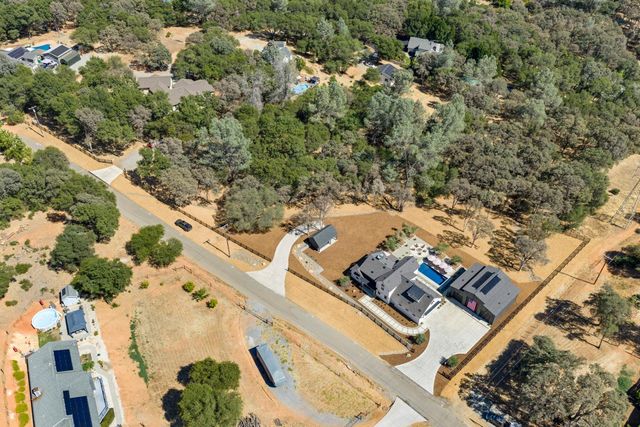 22828 Cameo Dr, Grass Valley, CA 95949