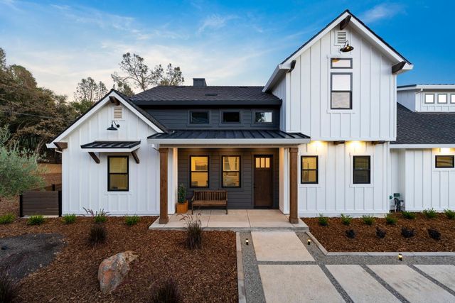 22828 Cameo Dr, Grass Valley, CA 95949