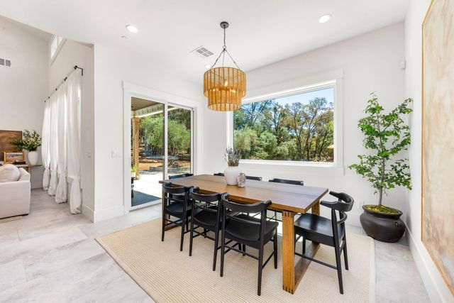 22828 Cameo Dr, Grass Valley, CA 95949