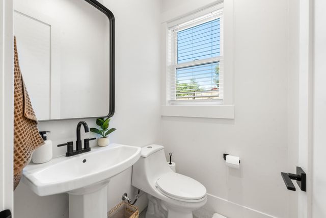 22828 Cameo Dr, Grass Valley, CA 95949