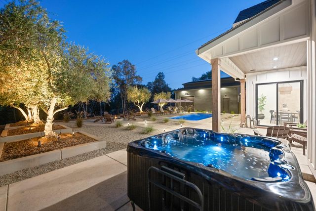 22828 Cameo Dr, Grass Valley, CA 95949