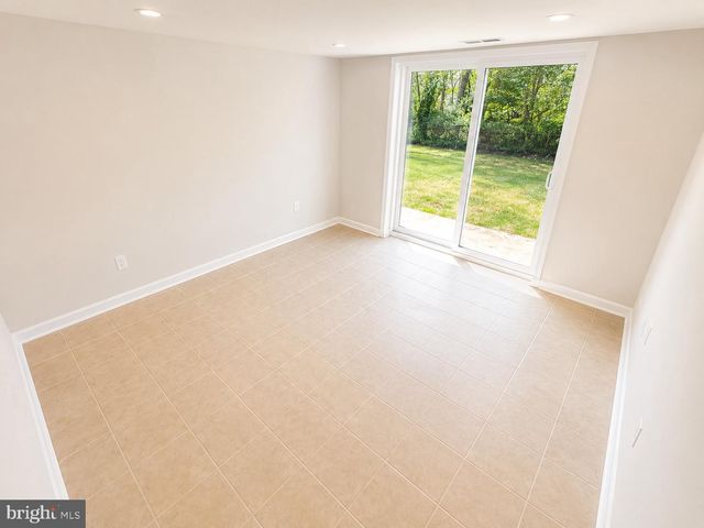 7401 CAMP ALGER AVE, Falls Church, VA 22042