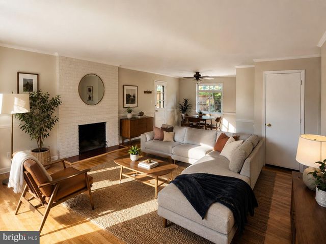 7401 CAMP ALGER AVE, Falls Church, VA 22042