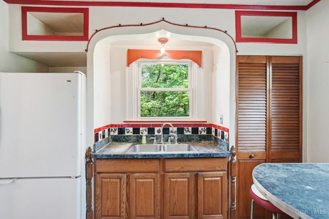 718 Trenton Avenue, Cincinnati, OH 45205