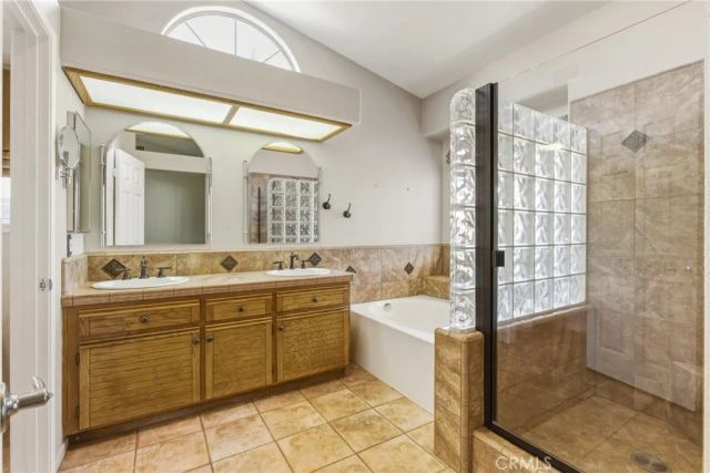 1250 Granite, Hemet, CA 92543