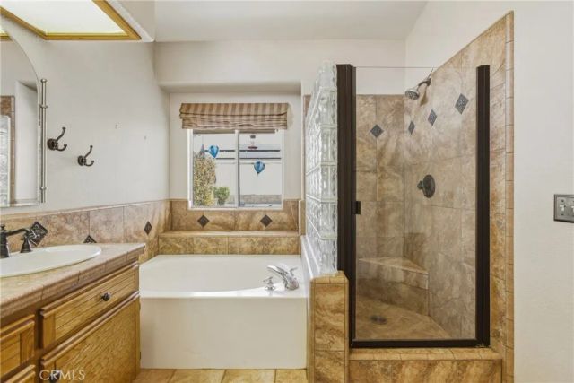 1250 Granite, Hemet, CA 92543