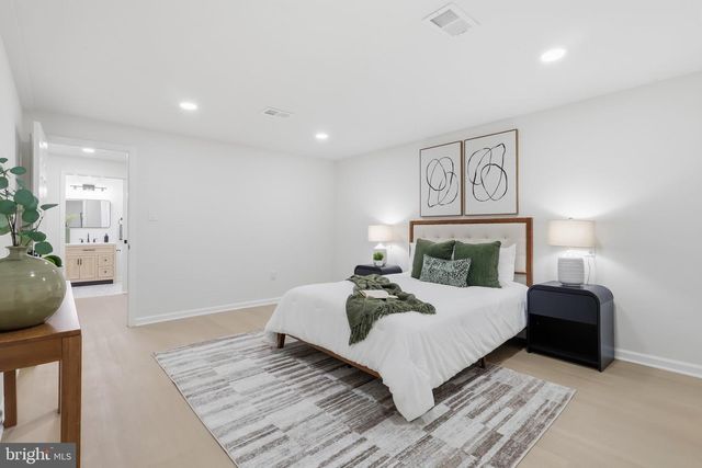 14983 GOLD POST CT, Centreville, VA 20121
