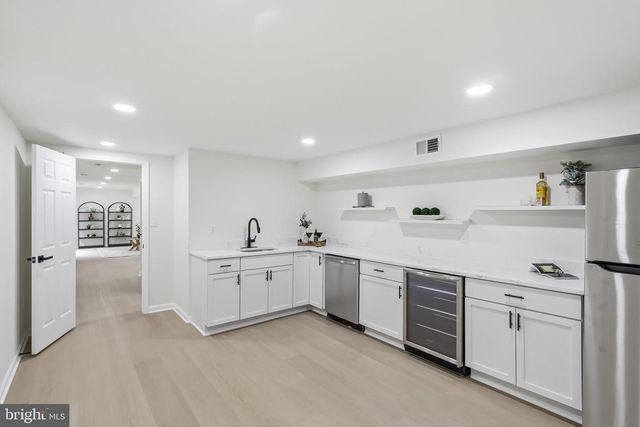 14983 GOLD POST CT, Centreville, VA 20121