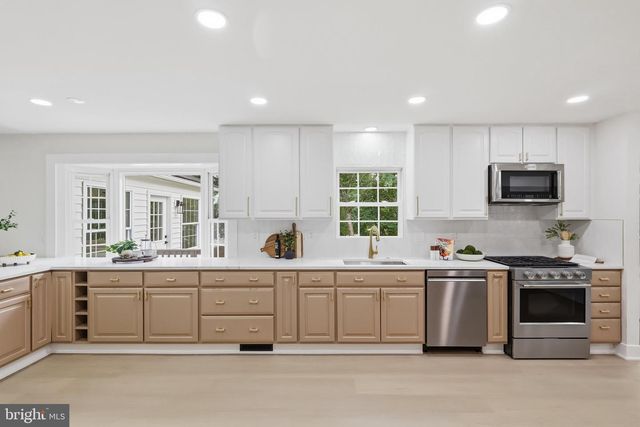 14983 GOLD POST CT, Centreville, VA 20121