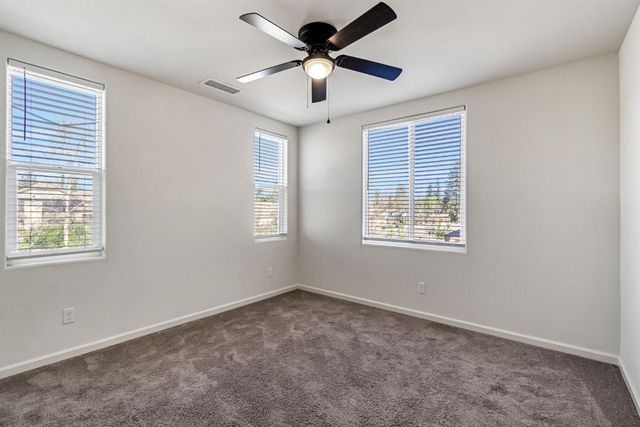 5468 W Santa Barbara Drive, Fresno, CA 93722