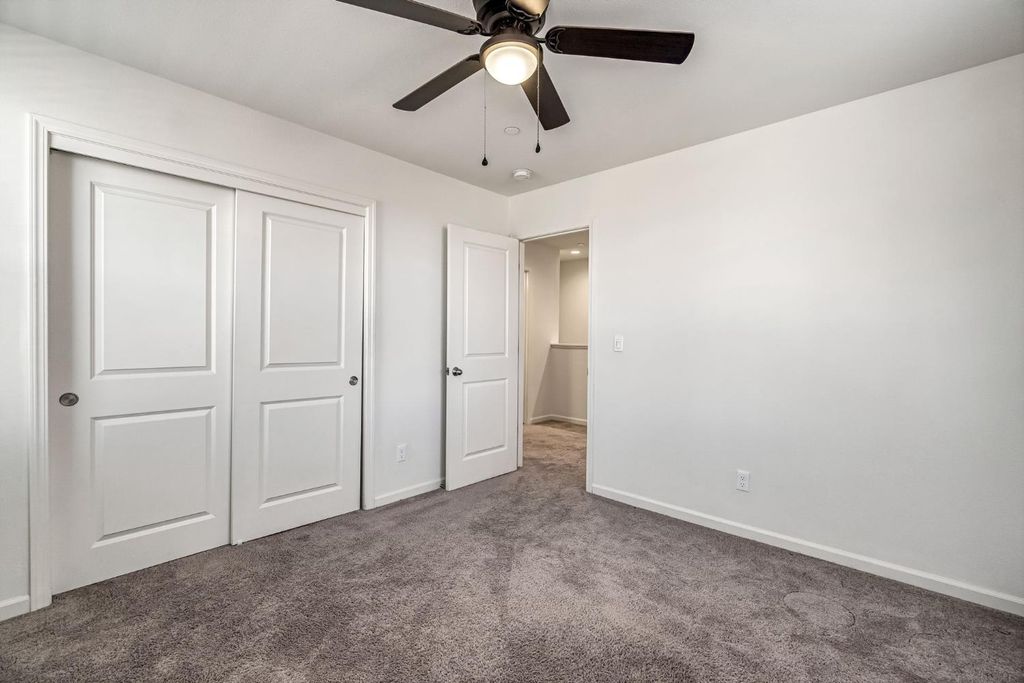 Image 27 of property listing at 5468 W Santa Barbara Drive, Fresno, CA 93722