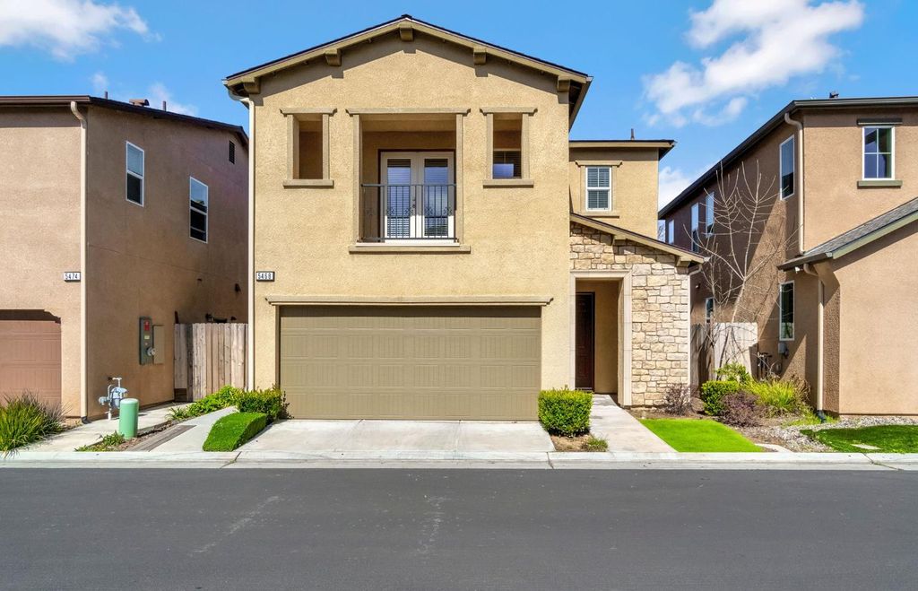 Image 34 of property listing at 5468 W Santa Barbara Drive, Fresno, CA 93722