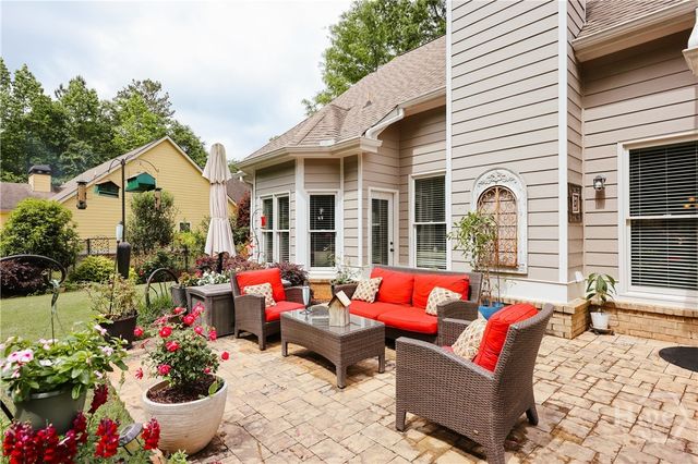 228 Falling Shoals Drive, Athens, GA 30605