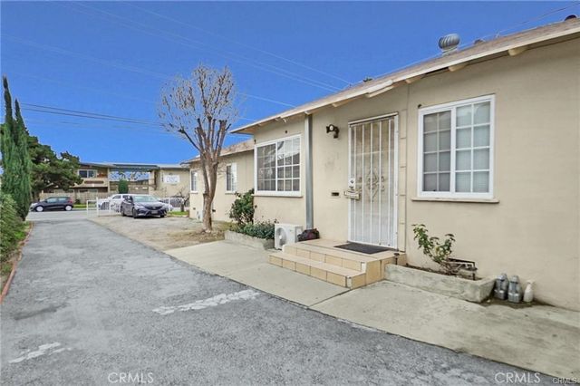 1303 1305 E Kingsley Avenue, Pomona, CA 91767
