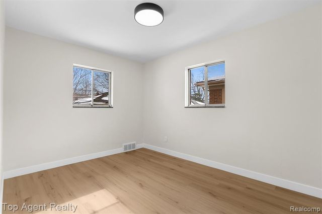 24336 Warrington Court, Eastpointe, MI 48021