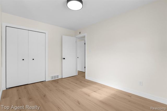 24336 Warrington Court, Eastpointe, MI 48021