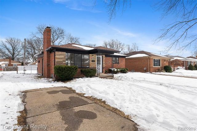 24336 Warrington Court, Eastpointe, MI 48021