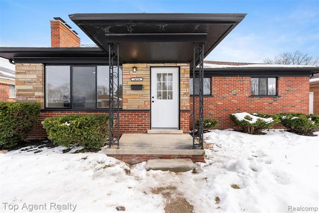 24336 Warrington Court, Eastpointe, MI 48021