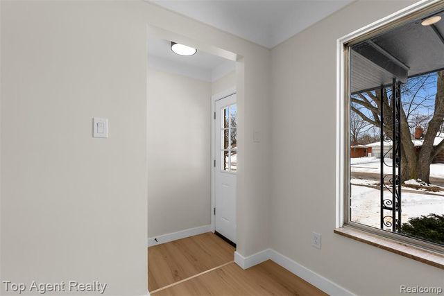 24336 Warrington Court, Eastpointe, MI 48021