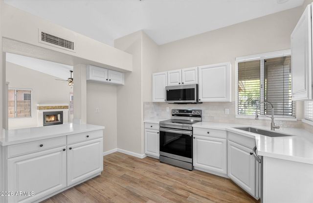 931 W SIERRA MADRE Avenue, Gilbert, AZ 85233