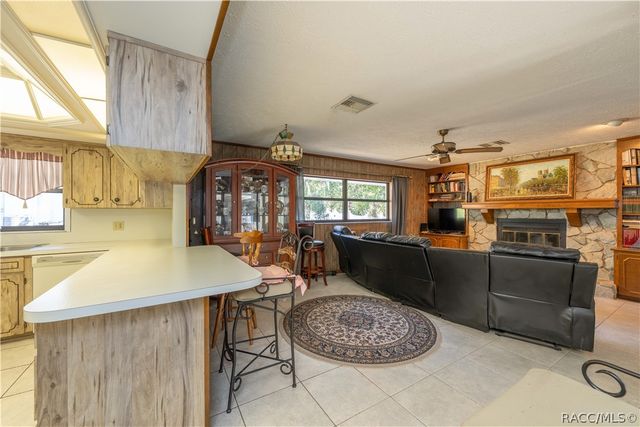 57 Greentree Street, Homosassa, FL 34446