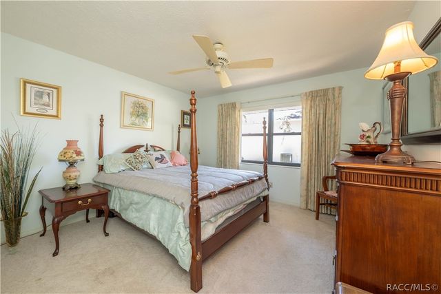 57 Greentree Street, Homosassa, FL 34446