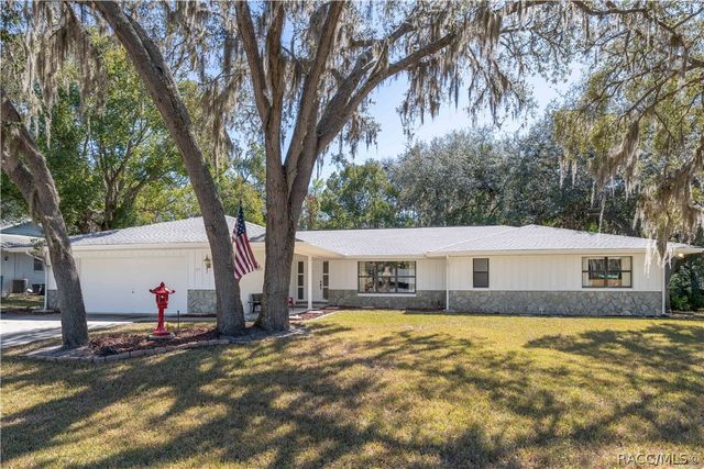 57 Greentree Street, Homosassa, FL 34446
