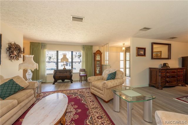 57 Greentree Street, Homosassa, FL 34446