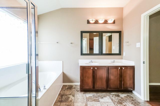 400 Bandstand LN, Cedar Park, TX 78613