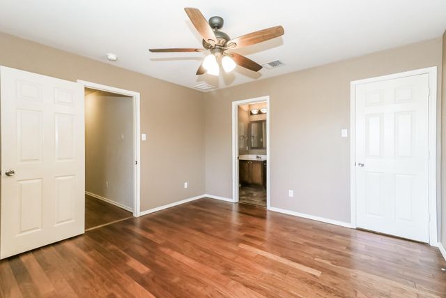 400 Bandstand LN, Cedar Park, TX 78613