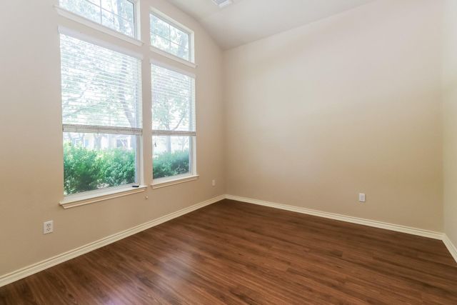 400 Bandstand LN, Cedar Park, TX 78613