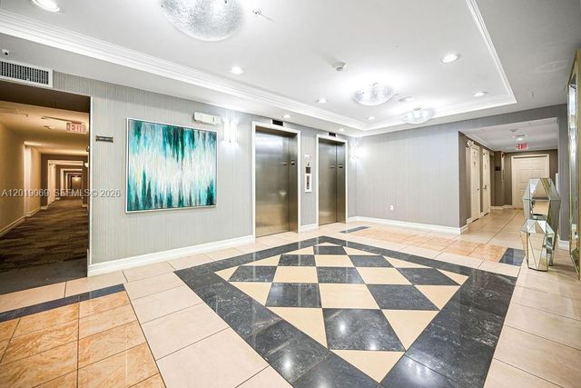 1900 Van Buren St 113B, Hollywood, FL 33020