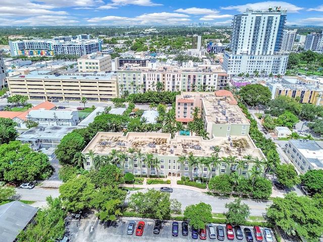 1900 Van Buren St 113B, Hollywood, FL 33020