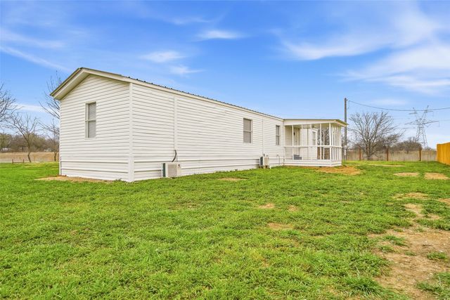 3100 Skylark Street, Joshua, TX 76058