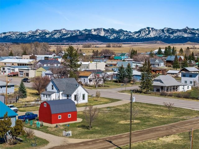 203 1st Avenue, Clyde Park, MT 59018