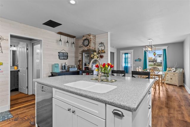 203 1st Avenue, Clyde Park, MT 59018