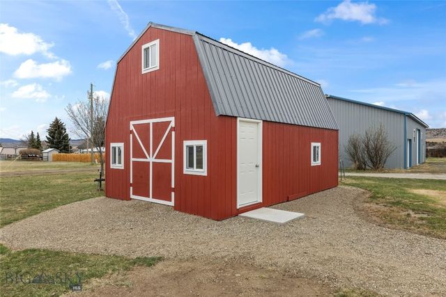 203 1st Avenue, Clyde Park, MT 59018