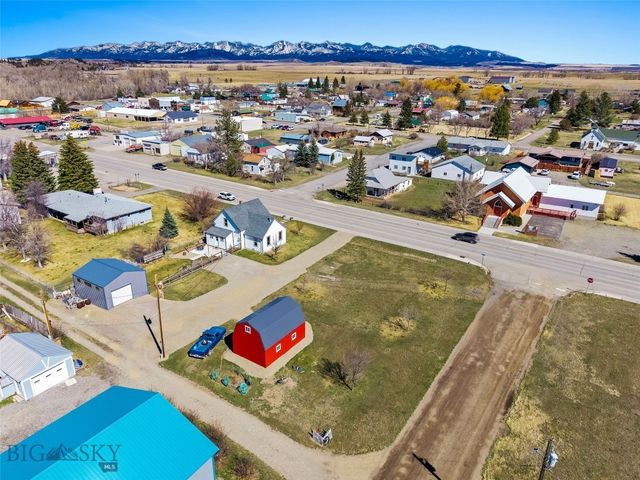 203 1st Avenue, Clyde Park, MT 59018