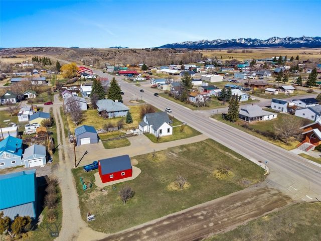 203 1st Avenue, Clyde Park, MT 59018