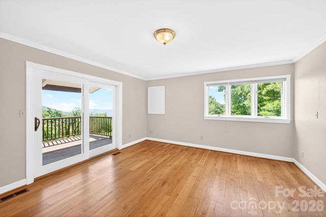 58 Randall Drive, Fairview, NC 28730