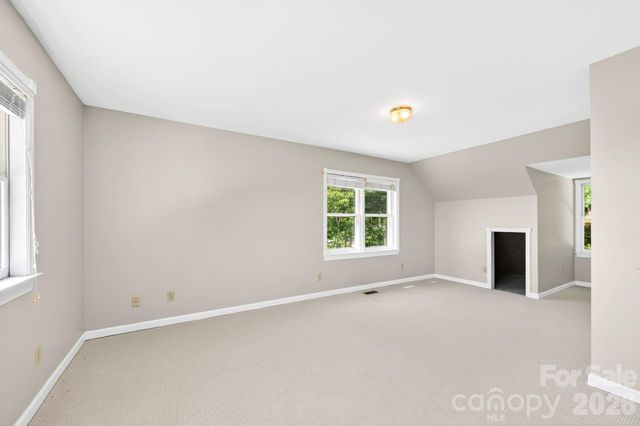58 Randall Drive, Fairview, NC 28730