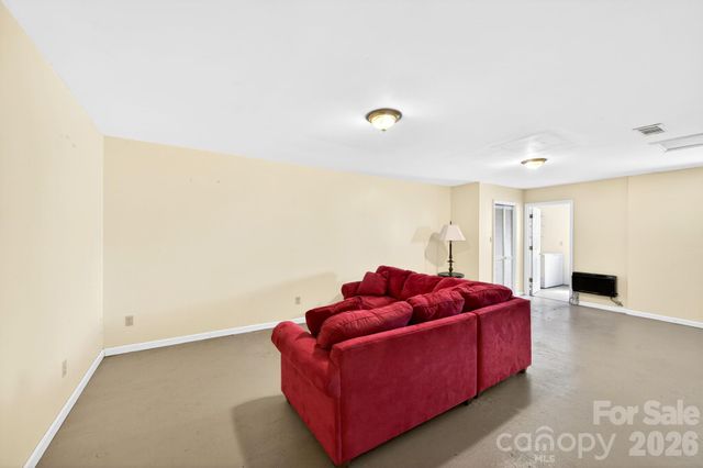 58 Randall Drive, Fairview, NC 28730