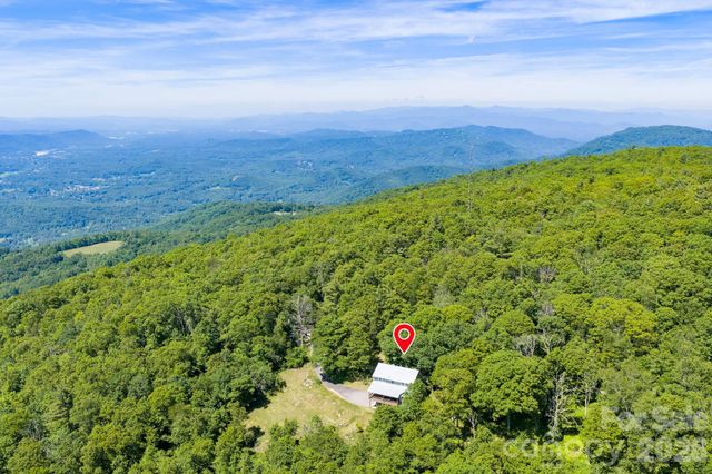 58 Randall Drive, Fairview, NC 28730