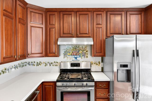 58 Randall Drive, Fairview, NC 28730